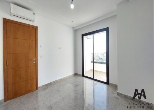Appartement s+3 de 162m²  avec ter