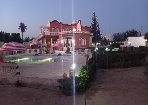 A louer Villa avec Piscine Aghir