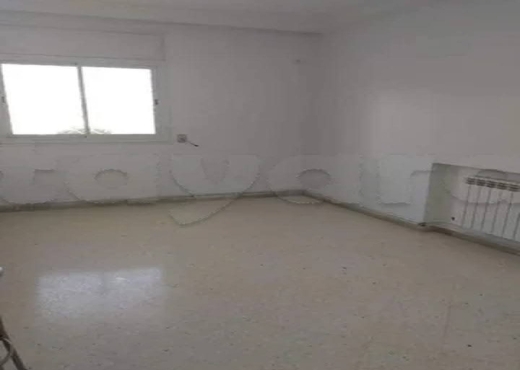 📍 JARDINS D’EL MENZAH 2 : REZ-DE-CHAUSSÉE DE VILL