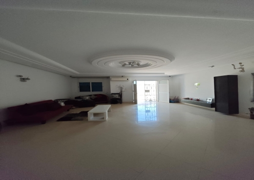 maison sur deux niveaux