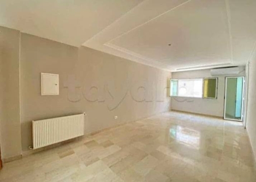 A louer S+2 spacieux  à La Soukra