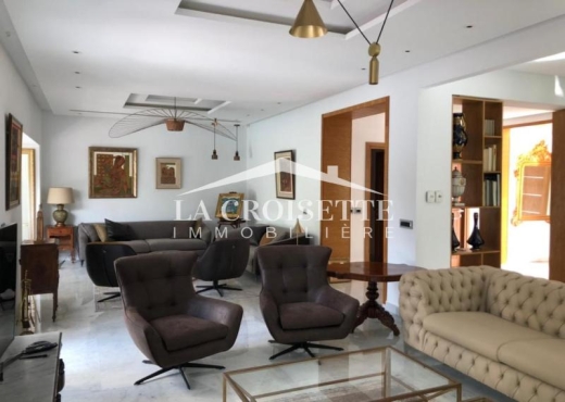 Villa s+3 avec piscine à Carthage