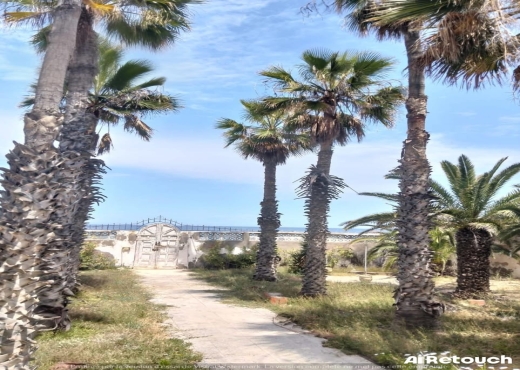 VENTE: VILLA Avec Piscine-Kantaoui