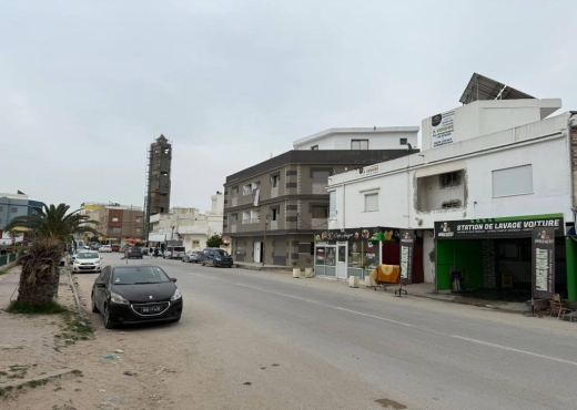 A Vendre Appart + local commercial