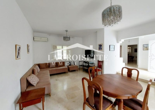 Duplex S+4 avec jardin  à la Marsa