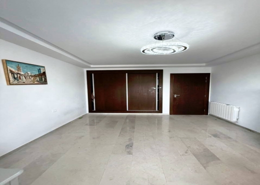 A vendre appartement S+3 Sfax