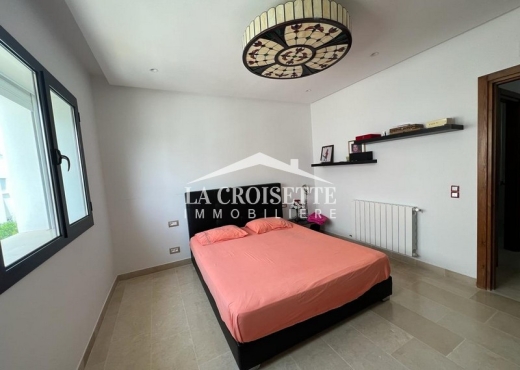 Villa S+5 à La Soukra ZVV0399