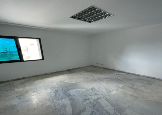 Bureau h+3 à louer au cité jardins