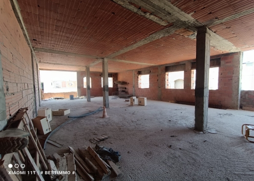 À Vendre Immeuble en R+2