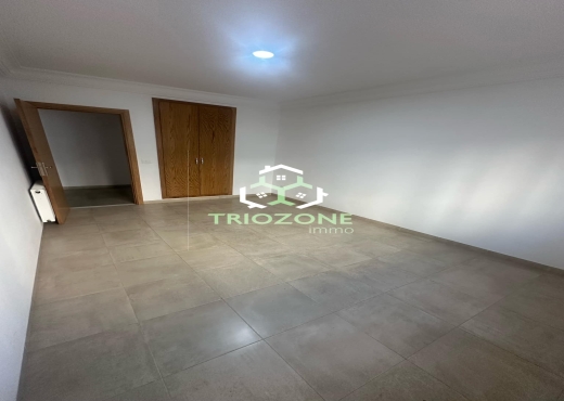 A vendre appartement S+2 spacieux