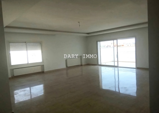 A Louer Etage de villa S+3  (vide)