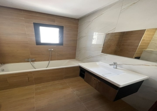 À VENDRE S+2 AOUINA, CITÉ EL WAHAT