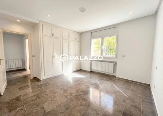 Appartement À Louer à TUNIS - À LOUER – SPACIEUX S+4 au REZ-DE-JARDIN | JARDINS - Immobiliere.tn - Photo 5