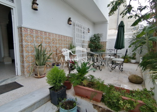 Appartement À Louer à TUNIS - Villa s4 avec terrasse à Gammarth - Immobiliere.tn