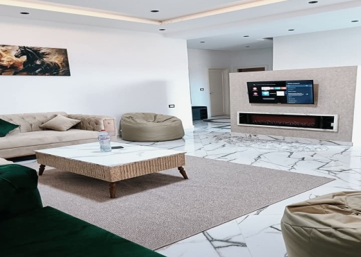 belle maison avec meuble neuf