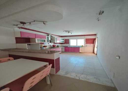 maison sur deux niveaux