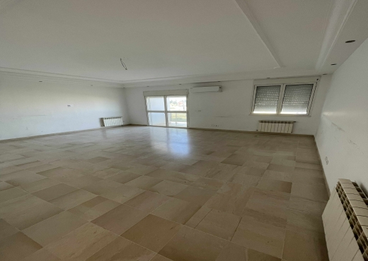 Bureau S+2 à louer à Alain Savary