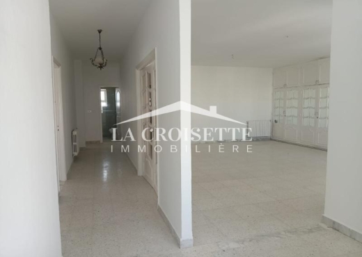 Appartement S+3 à la Marsa ZAL1545