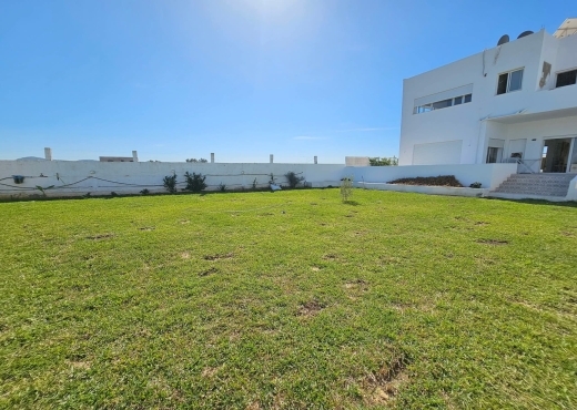 villa À Vendre à ARIANA - 📍𝗕𝗢𝗥𝗝 𝗬𝗢𝗨𝗡𝗘𝗦, 𝗞𝗔𝗟𝗔𝗔𝗧 𝗔𝗡𝗗𝗔𝗟𝗢 - Immobiliere.tn - Photo 11