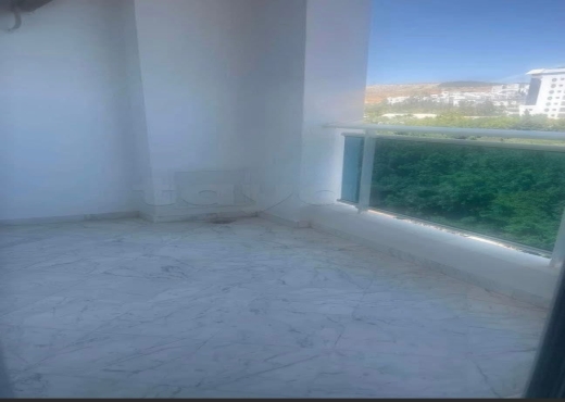 📍ENNASR 1 : APPARTEMENT S+3 A LOU