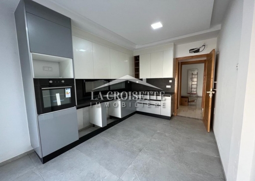 Villa s4 avec piscine à La Soukra