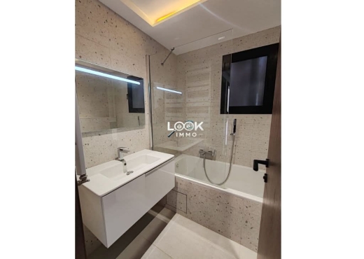 A Vendre Triplex S+4 La Soukra
