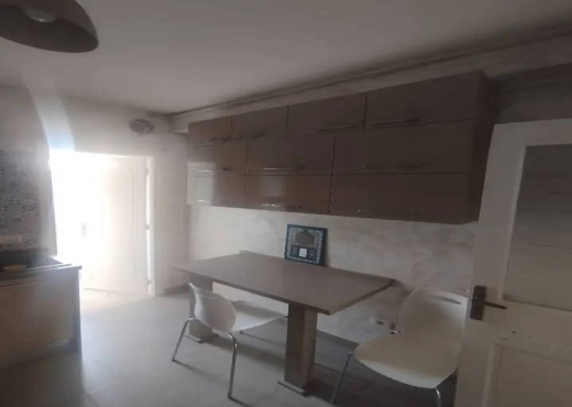 Appartement À Louer à TUNIS - A louer umS+2 retapé à neuf meublé - Immobiliere.tn