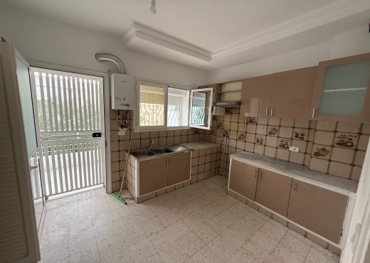 📍ENNASR 1 : APPARTEMENT S+3 A LOU