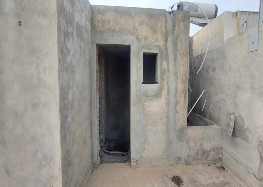 Maison inachevée à la Cité El Wafa