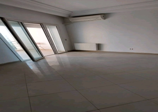 A Vendre Appartement S+2