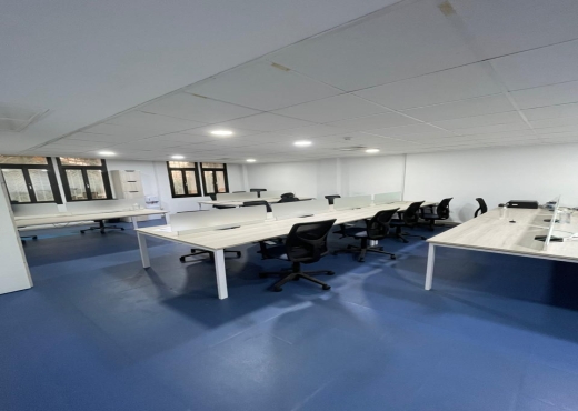 Bureau en 520m² à louer au CUN