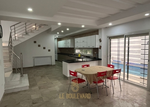 Villa Duplex S+4 Avec Piscine