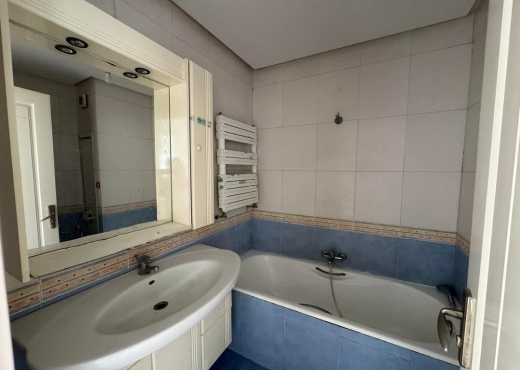 📍ENNASR 2 : APPARTEMENT S+2 A VEN
