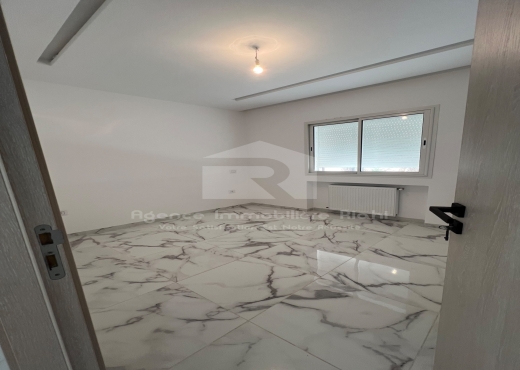 A vendre bureaux A2 à Sahloul 4