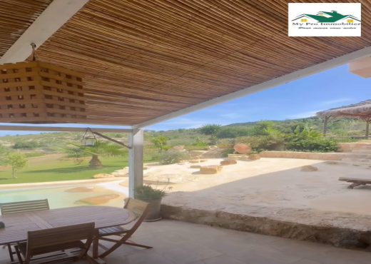 A VENDRE- UNE MAISON D'HOTES