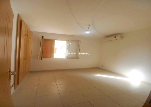 A vendre Appartement S4 El Menzah7