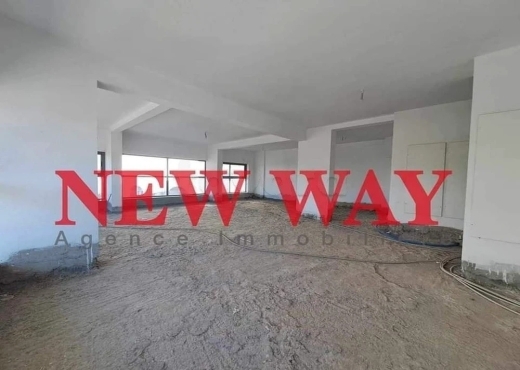 Local Commercial au  Zone Touristique