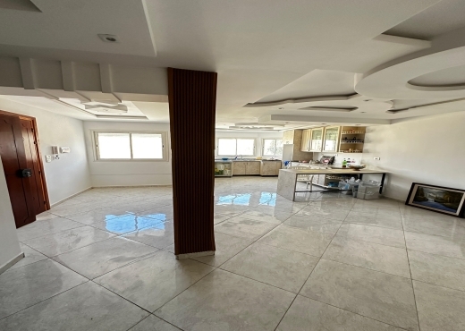 À vendre  Villa sur deux niveaux