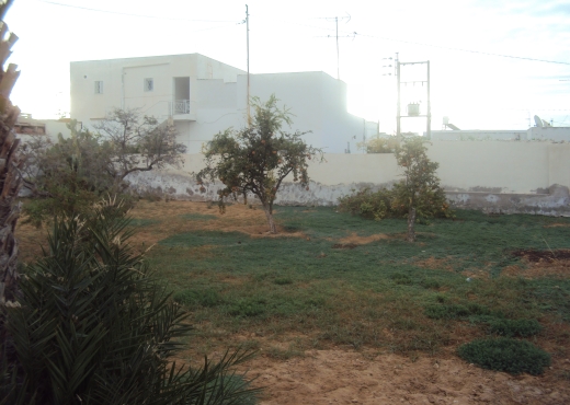 terrain À Vendre à SFAX - Terrain de 747 m² avec maison Rou - Immobiliere.tn