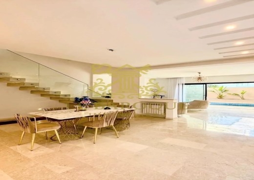 À Vendre Villa Neuve S+4 avec Piscine Gammarth