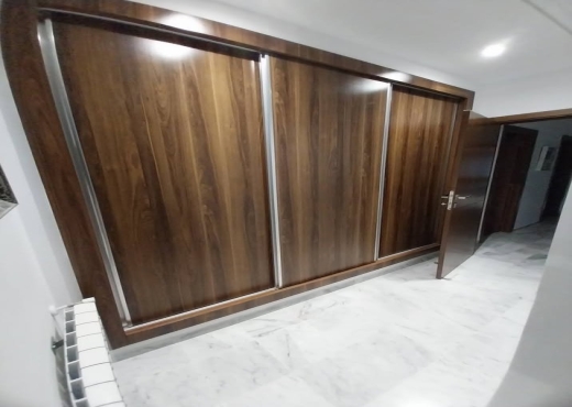 A Vendre appart  S+3 HS La Soukra