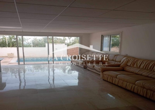 s2 avec piscine à Gammarth