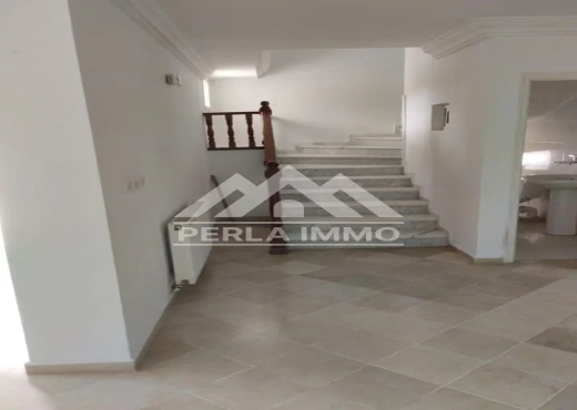 A Louer Villa Menzah 9C