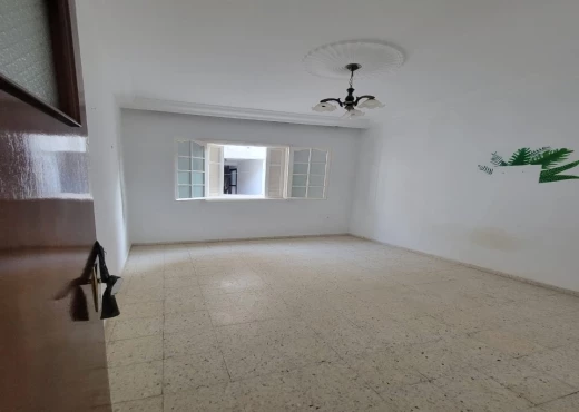 Appartement À Vendre à BIZERTE - À VENDRE : Appartement S+3 | 1er étage - Immobiliere.tn