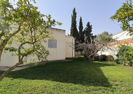 à vendre une villa à la soukra