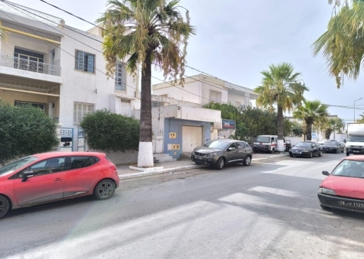 للبيع:ڤيلا في قلب مدينة المكنين