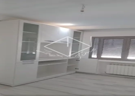 Etage de villa S+3 à louer Ariana