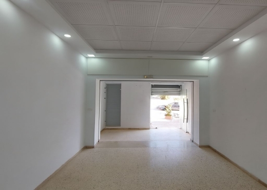 Local commercial à vendre – Mourou