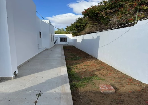 villa À Vendre à ARIANA - À VENDRE – Superbe Villa avec Piscine à Choutrana - Immobiliere.tn - Photo 11