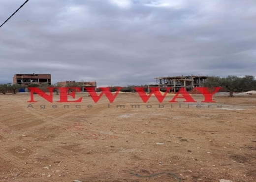 Terrain Fait le Coin à Hammem Sousse en Face Mosqu